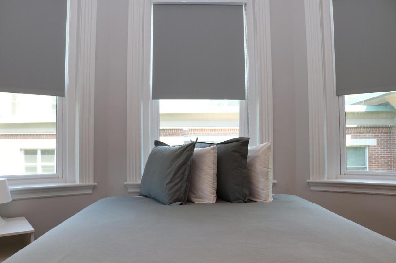 A Stylish Stay W/ A Queen Bed, Heated Floors.. #34 Brookline Kültér fotó