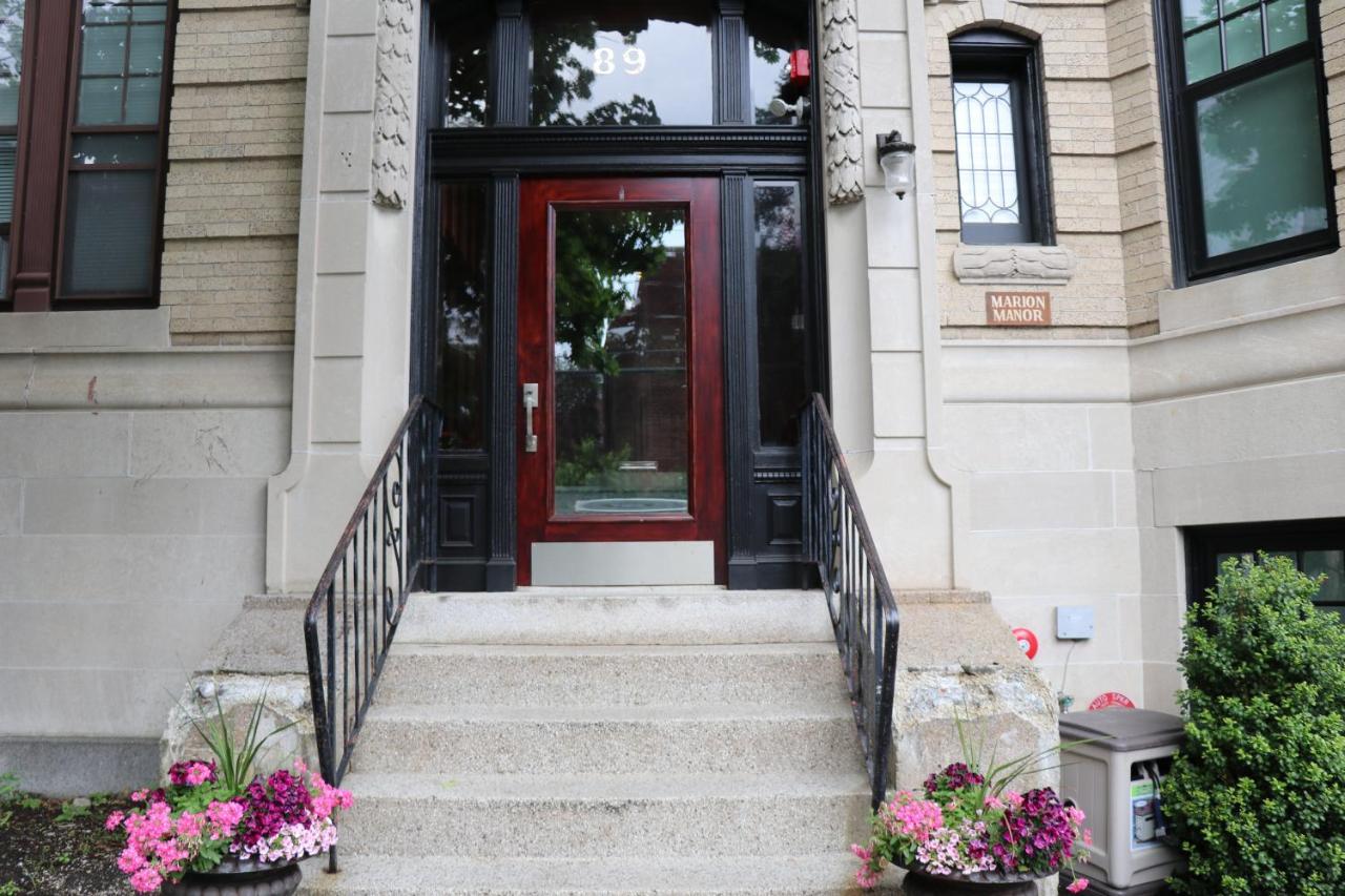 A Stylish Stay W/ A Queen Bed, Heated Floors.. #34 Brookline Kültér fotó